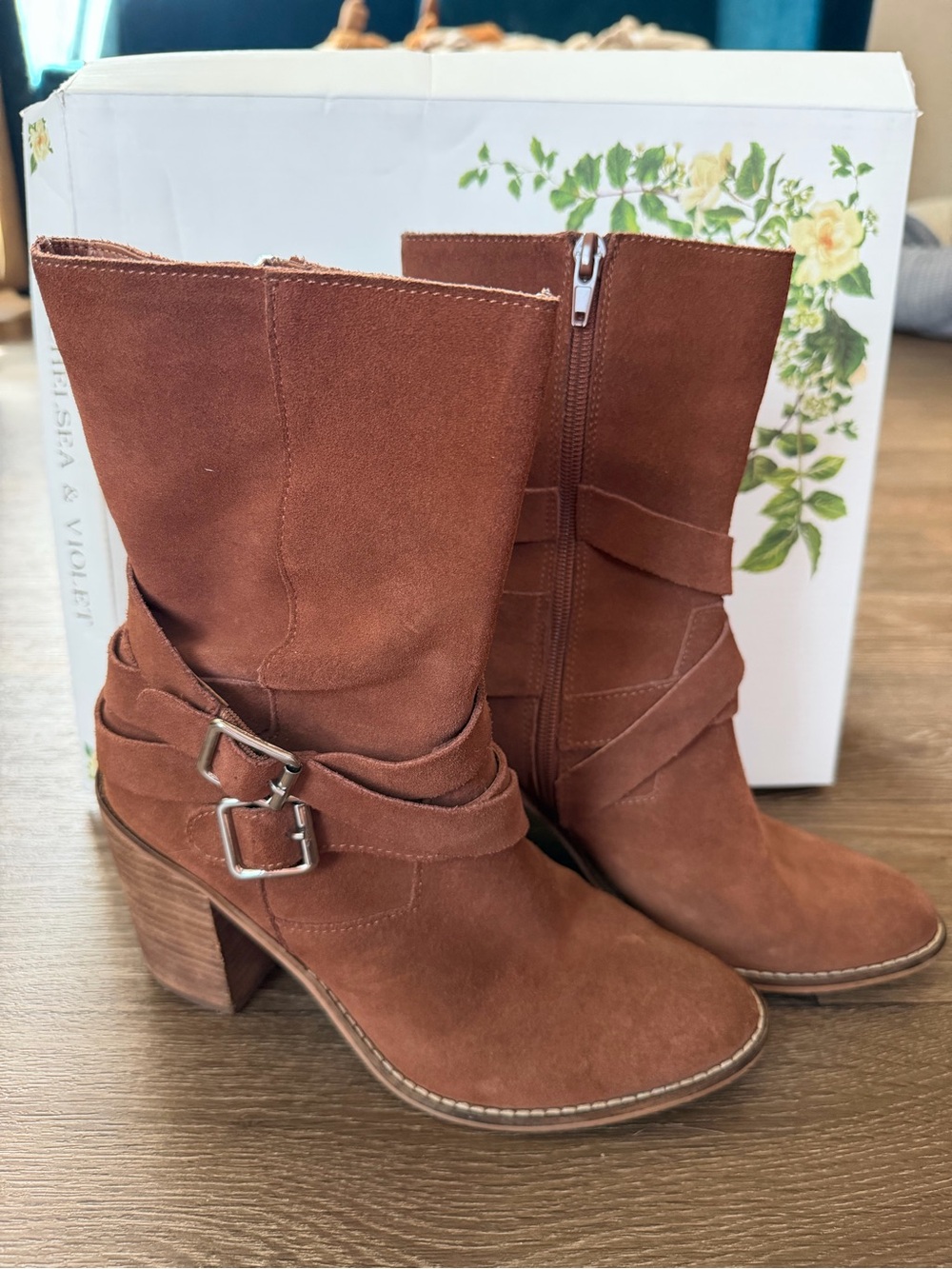 Chelsea and Violet Vicki Suede Boots Size 8